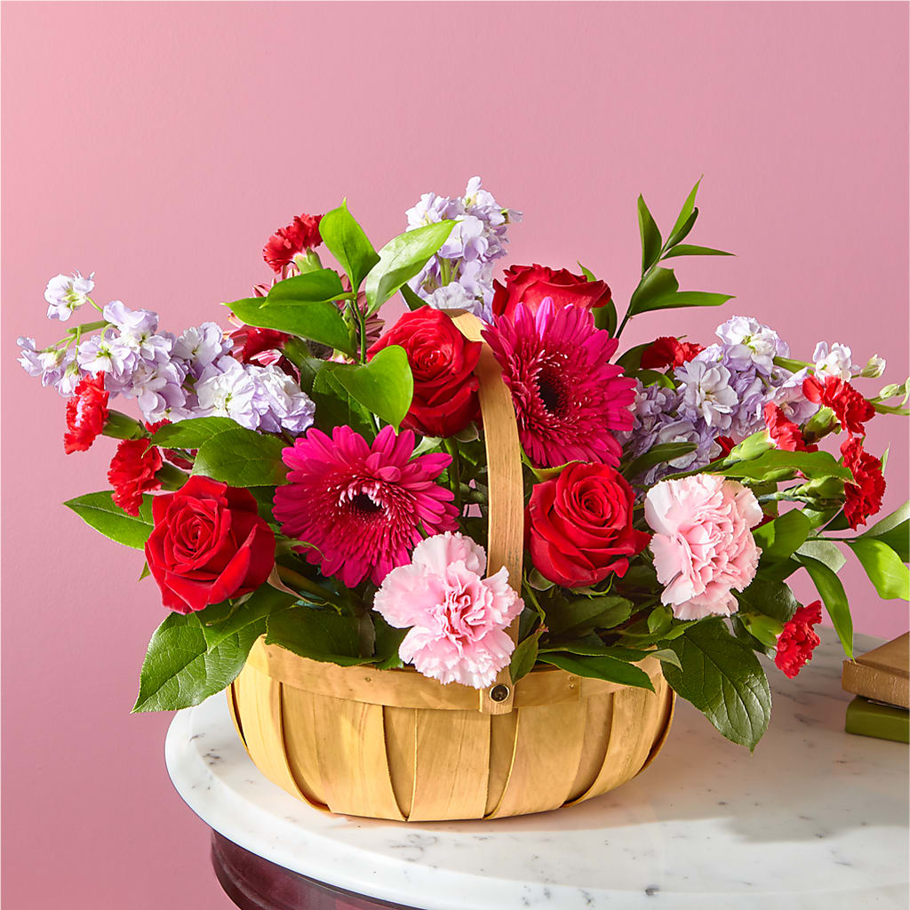 Pink Picnic Basket – F & S FLOWERS DESIGN LLC, Margate FL
